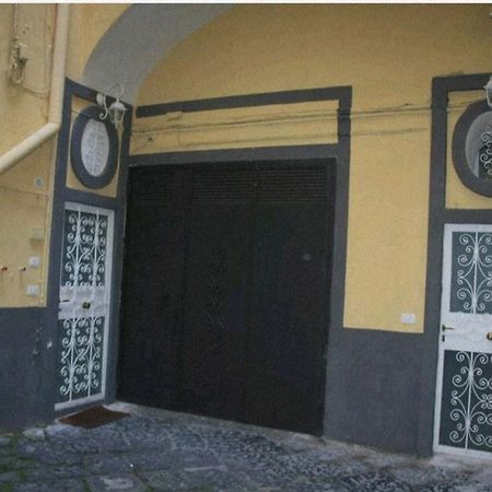 Piccola maison nel centro di Napoli Esterno foto