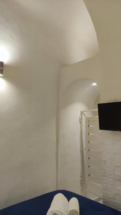 Piccola maison nel centro di Napoli Esterno foto